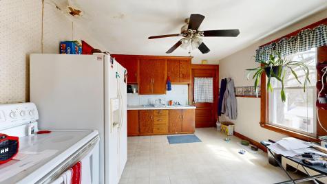 23 Eaton Street Lewiston ME 04240