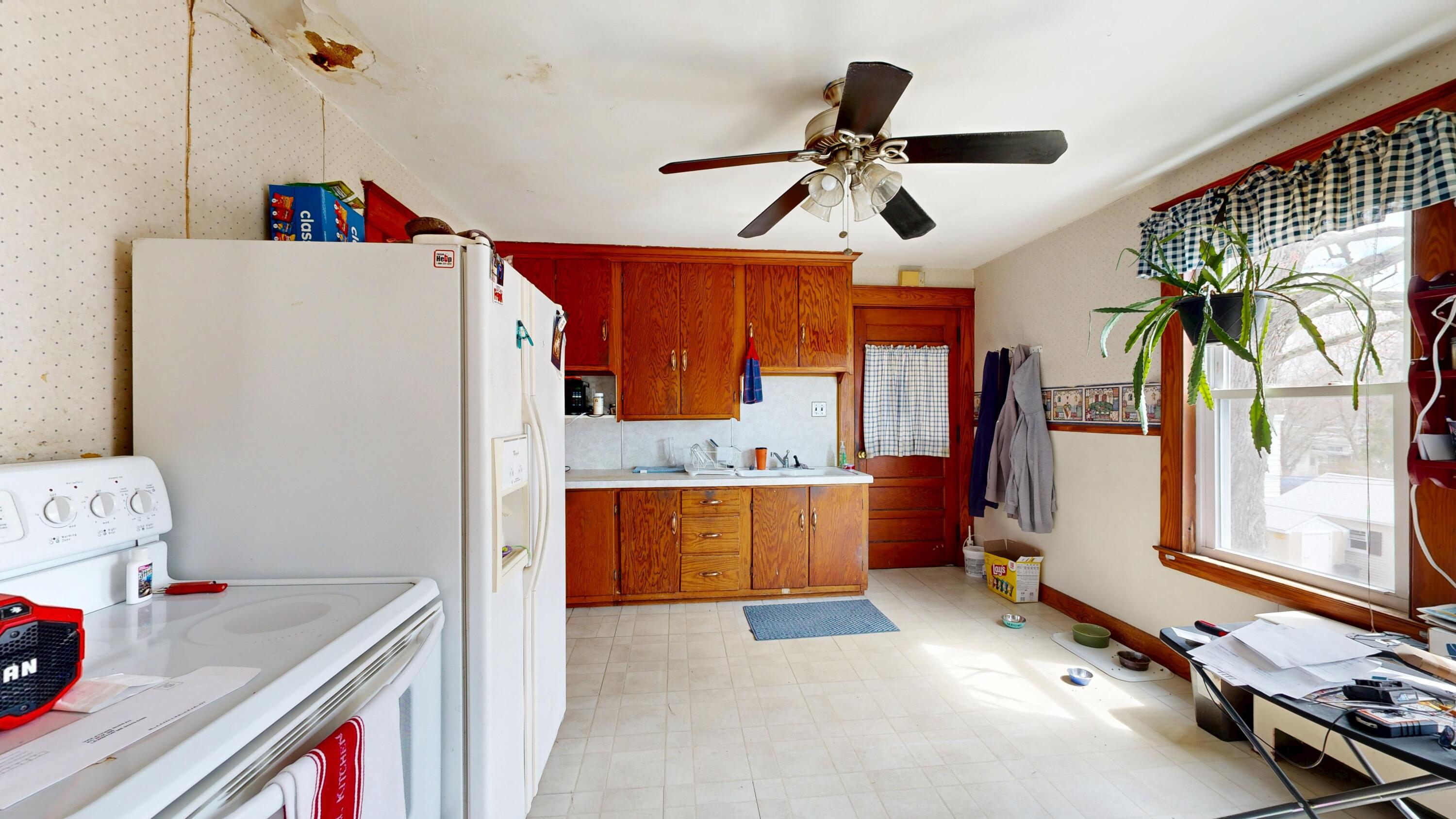 23 Eaton Street Lewiston ME 04240