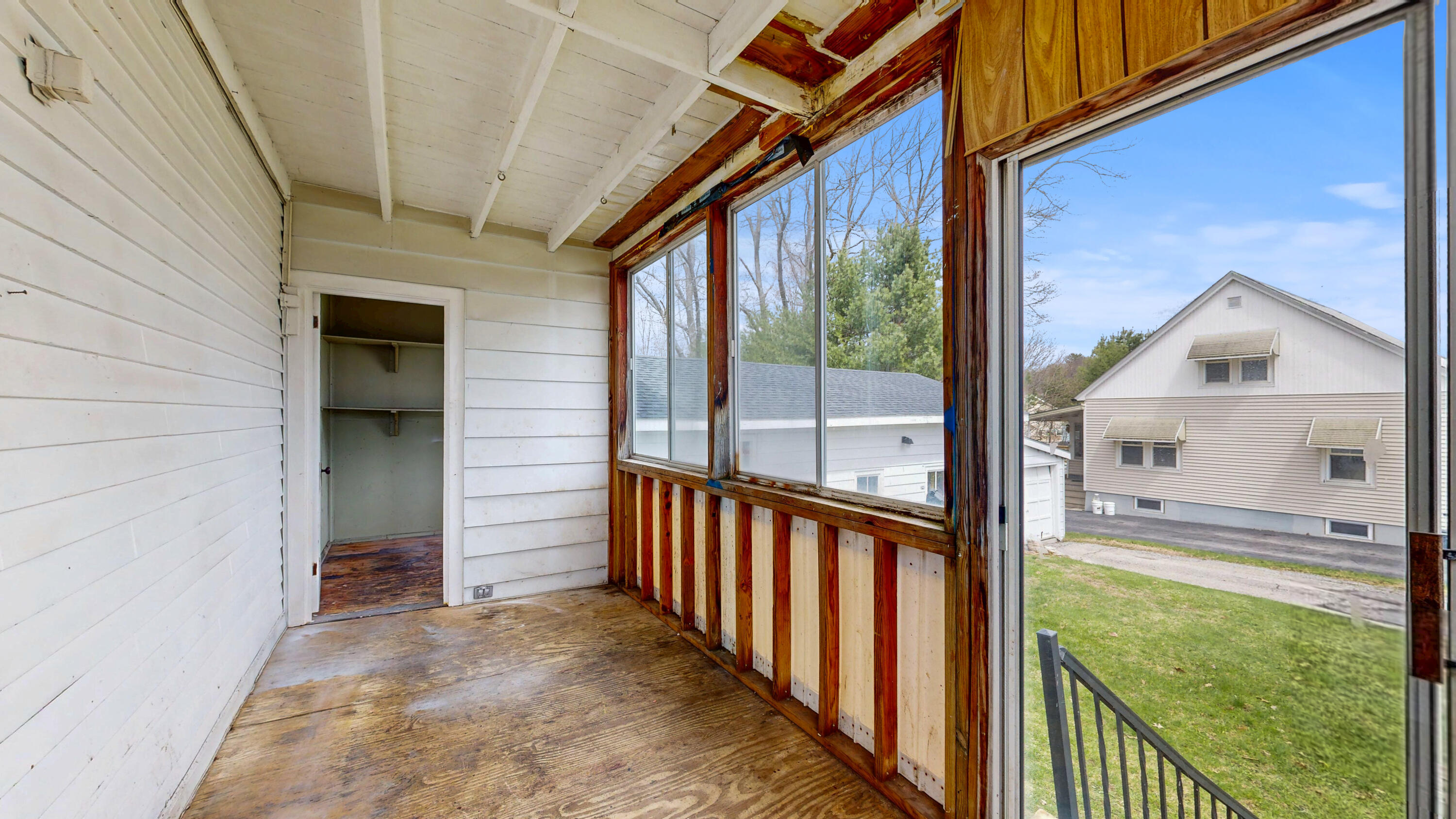 23 Eaton Street Lewiston ME 04240