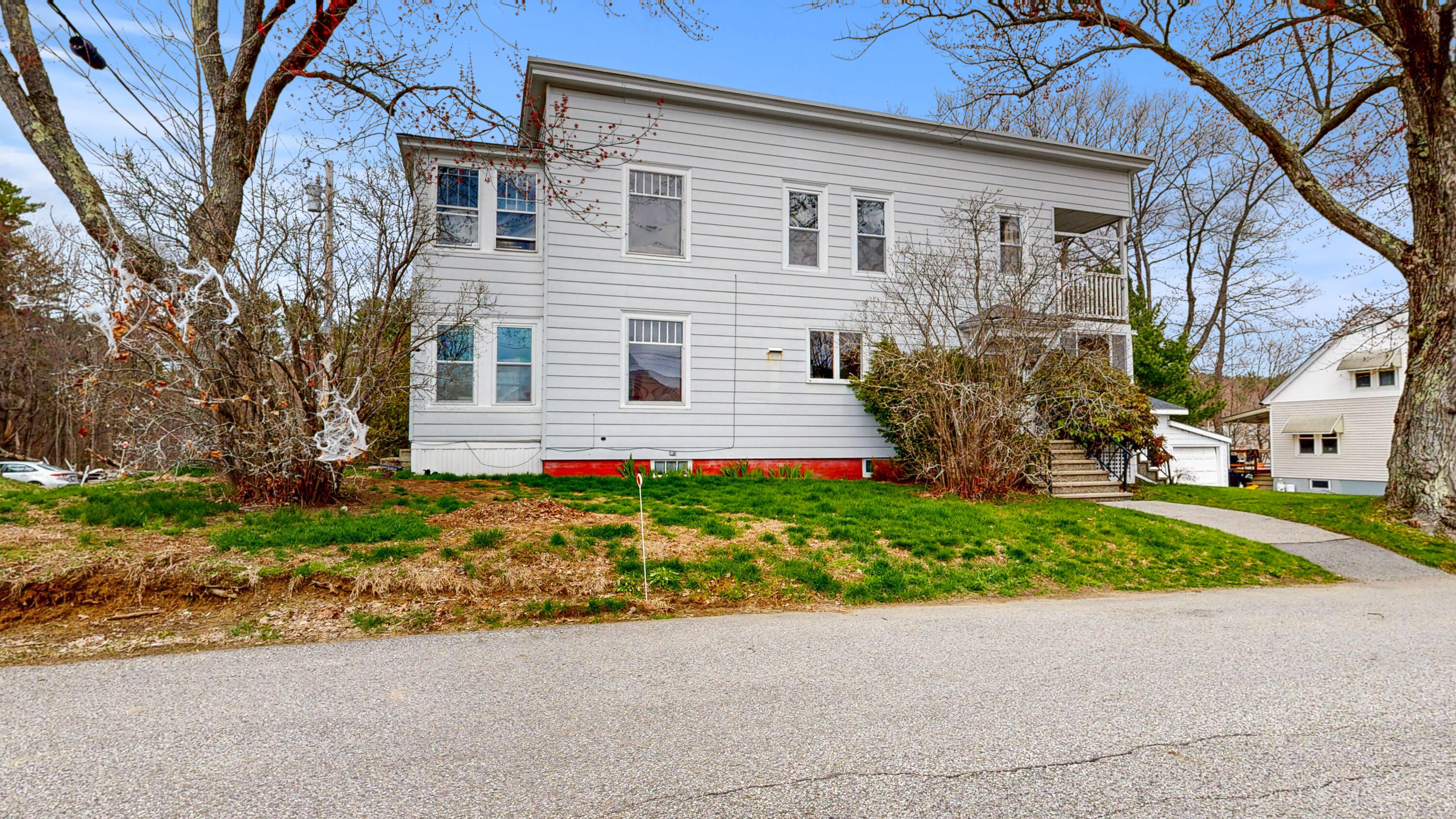 23 Eaton Street Lewiston ME 04240