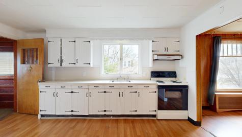 23 Eaton Street Lewiston ME 04240
