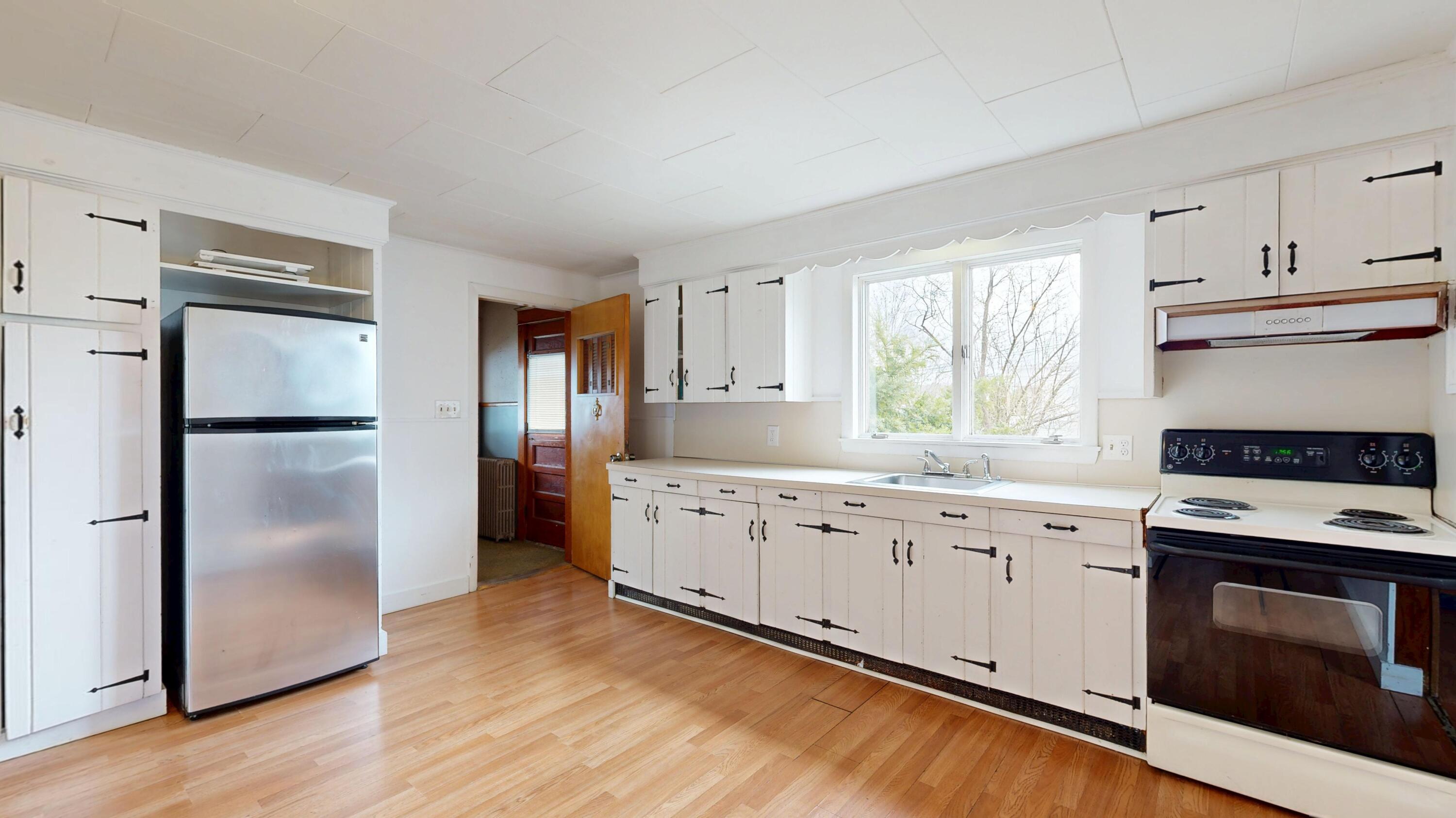 23 Eaton Street Lewiston ME 04240