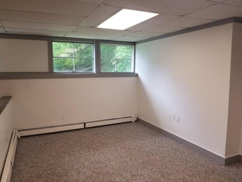 13 Hutchins Street Auburn ME 04210