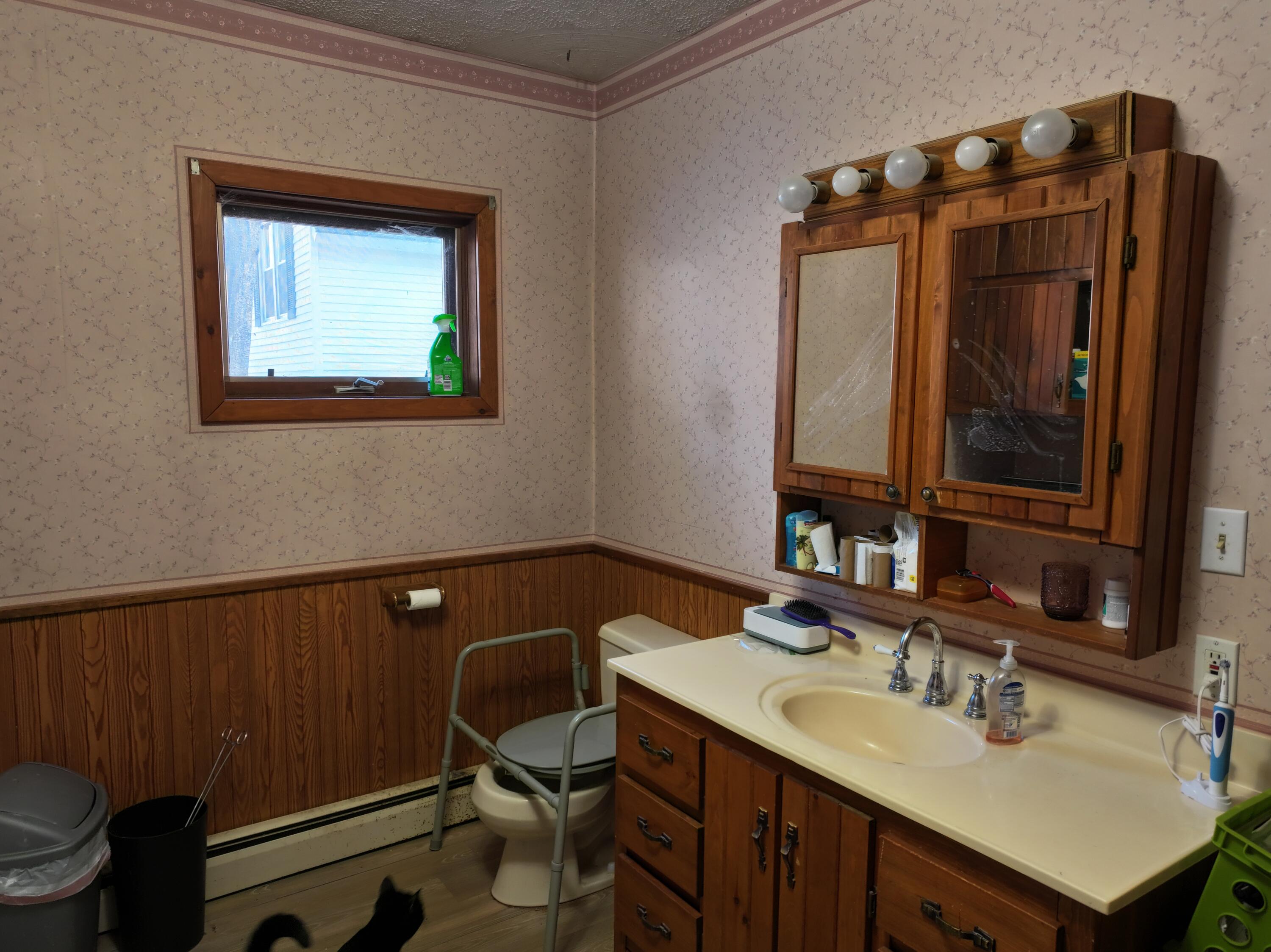 624 (622) Prospect Avenue Rumford ME 04276