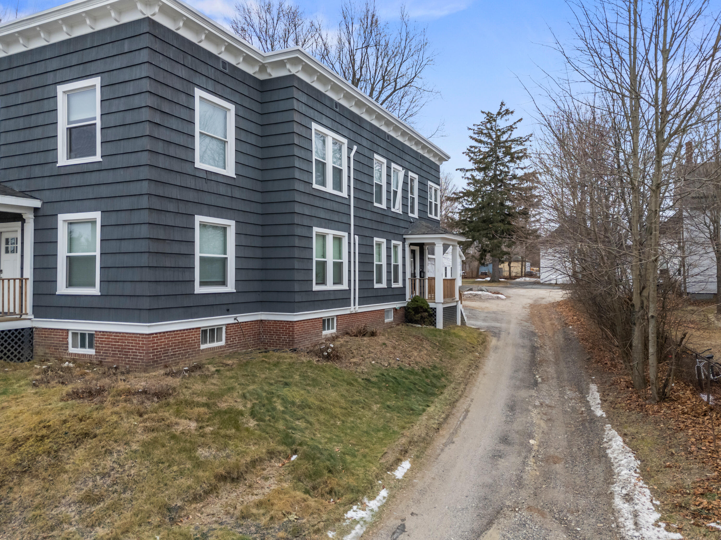 31 Burbank Street Lewiston ME 04240