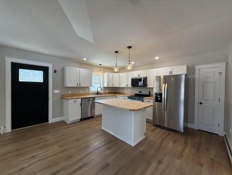 9 Raspberry Hill Road Mechanic Falls ME 04256