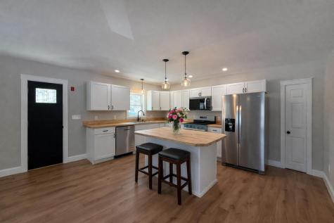 9 Raspberry Hill Road Mechanic Falls ME 04256