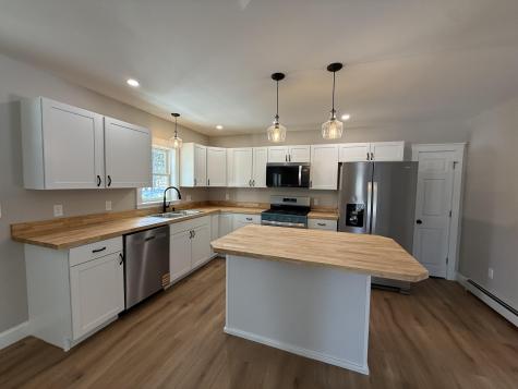 9 Raspberry Hill Road Mechanic Falls ME 04256