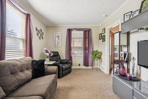 11 Elliott Avenue Lewiston ME 04240