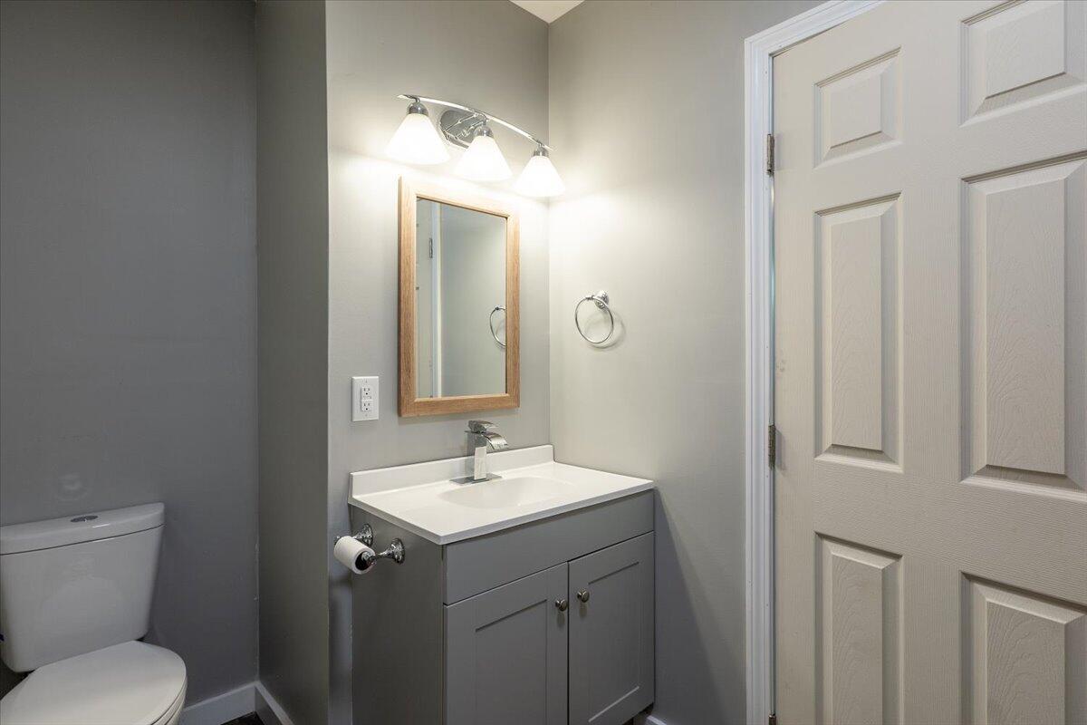 13 Liberty Road Washington ME 04574