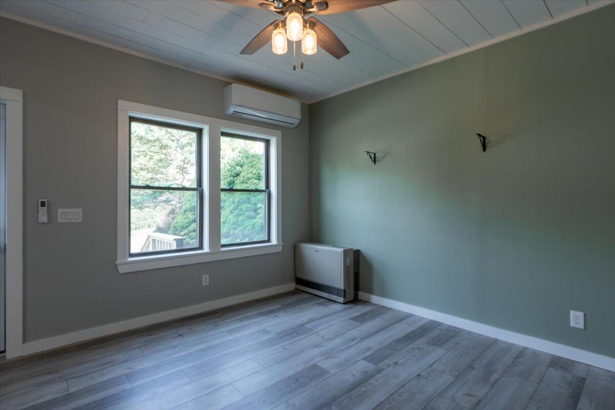 13 Liberty Road Washington ME 04574