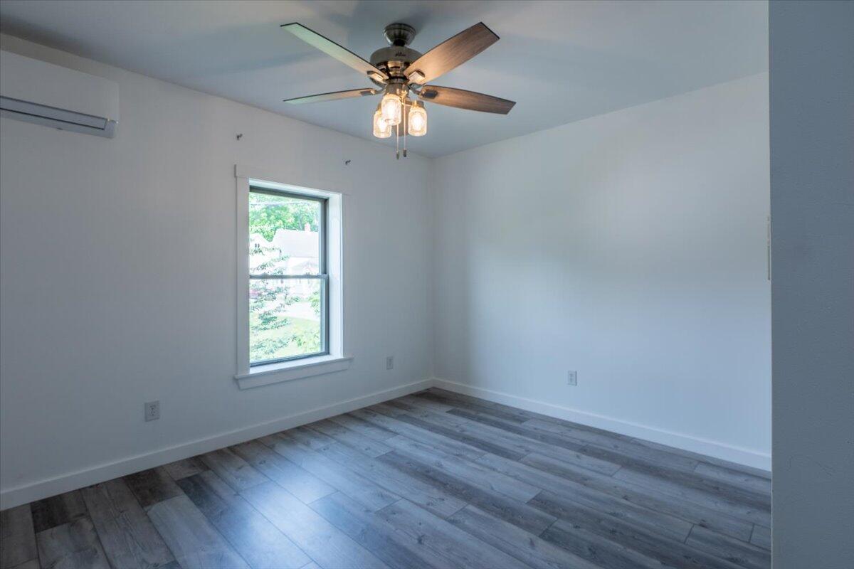 13 Liberty Road Washington ME 04574