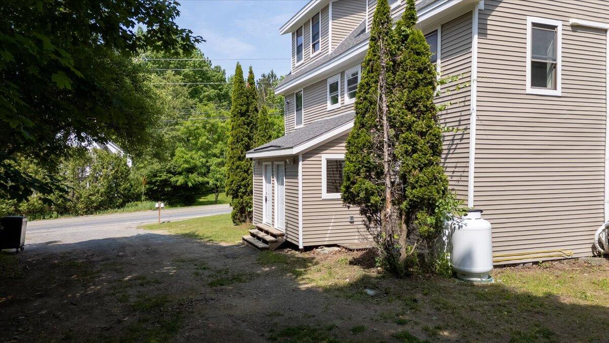 13 Liberty Road Washington ME 04574