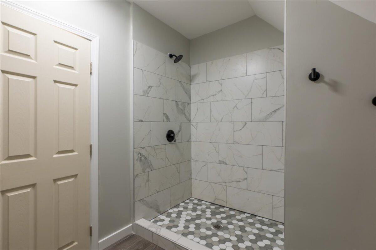 13 Liberty Road Washington ME 04574