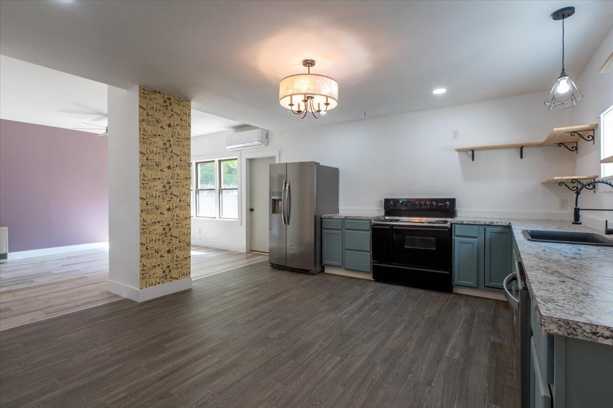 13 Liberty Road Washington ME 04574