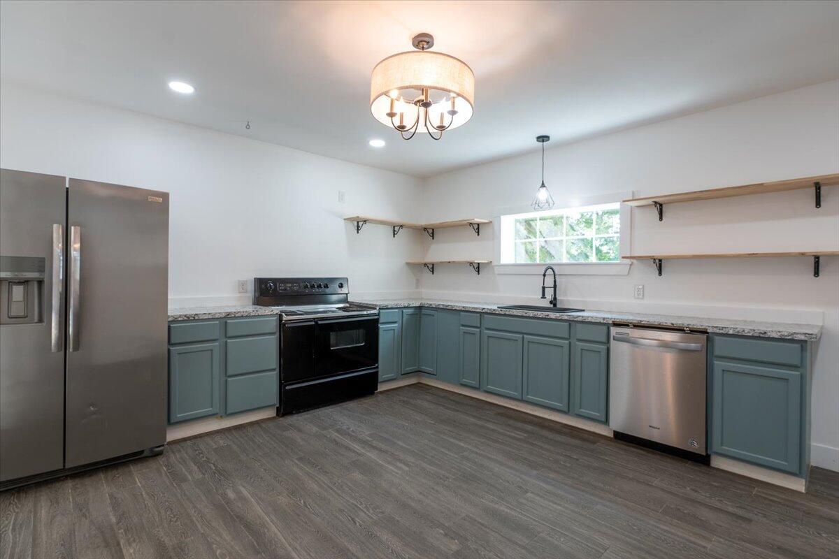 13 Liberty Road Washington ME 04574