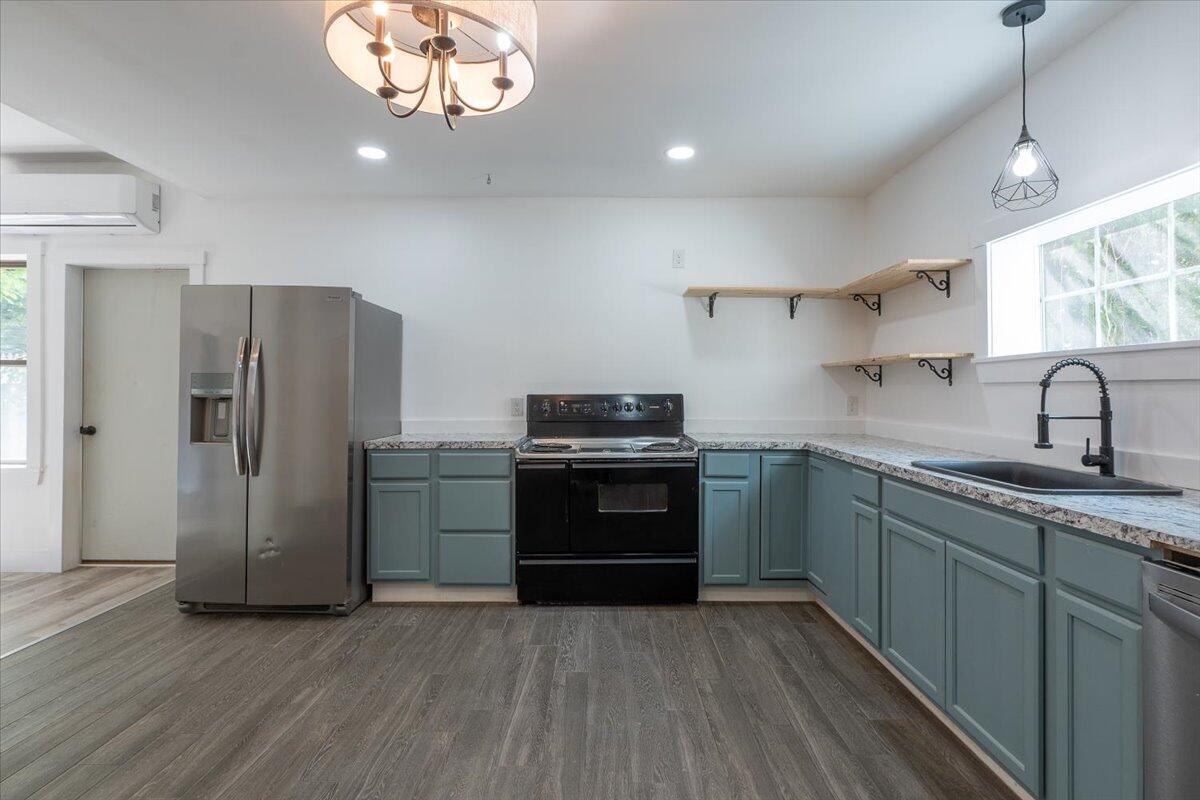 13 Liberty Road Washington ME 04574