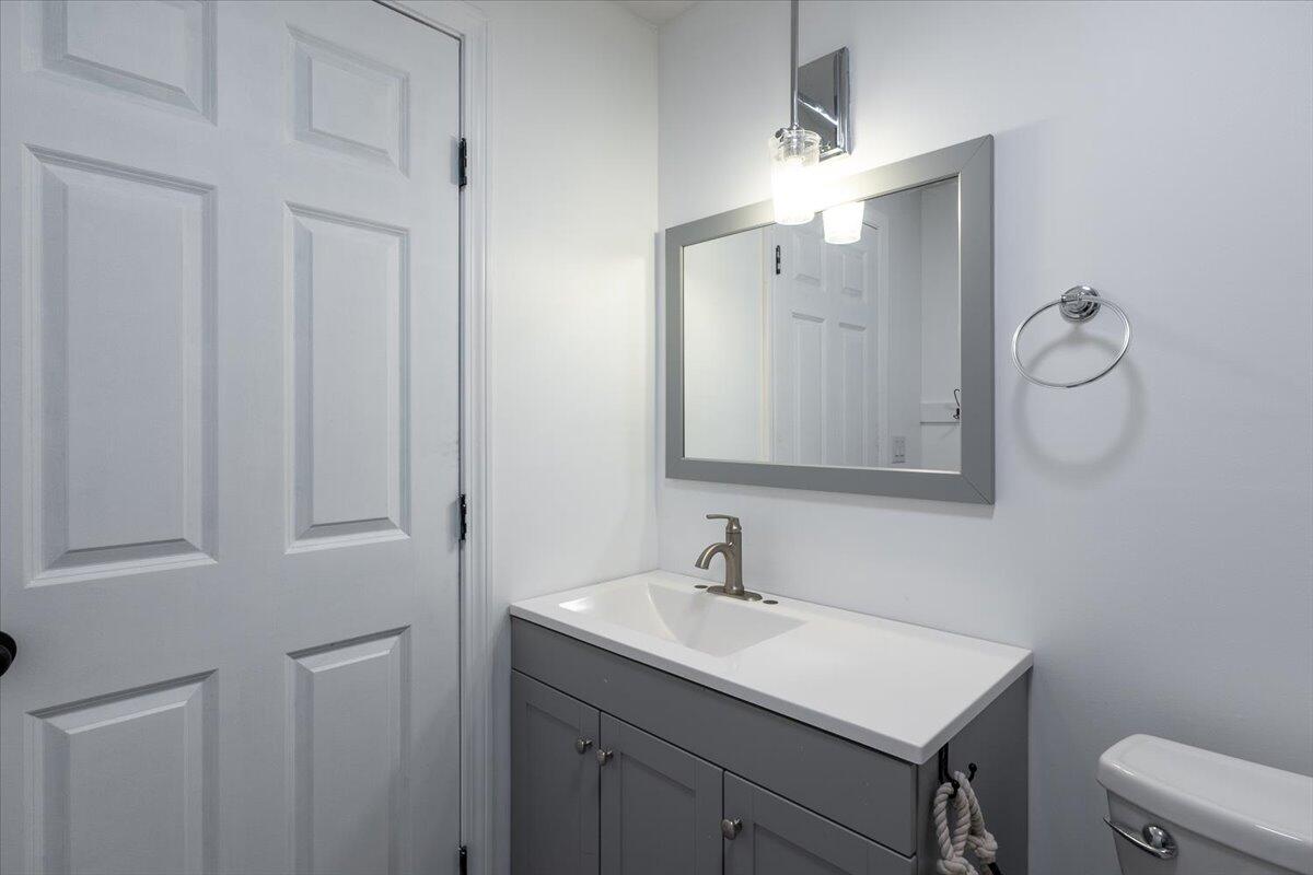 13 Liberty Road Washington ME 04574