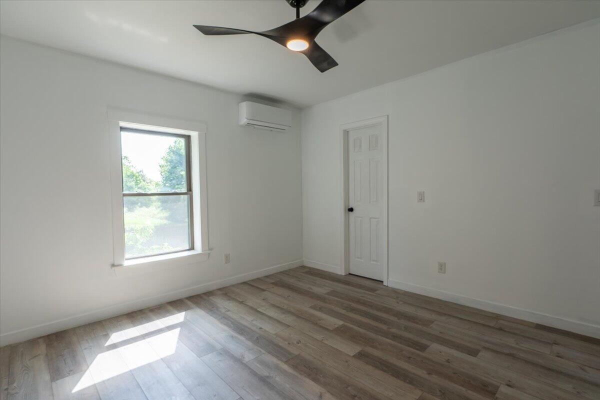 13 Liberty Road Washington ME 04574