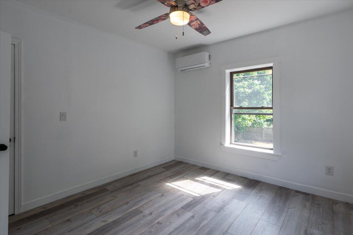 13 Liberty Road Washington ME 04574