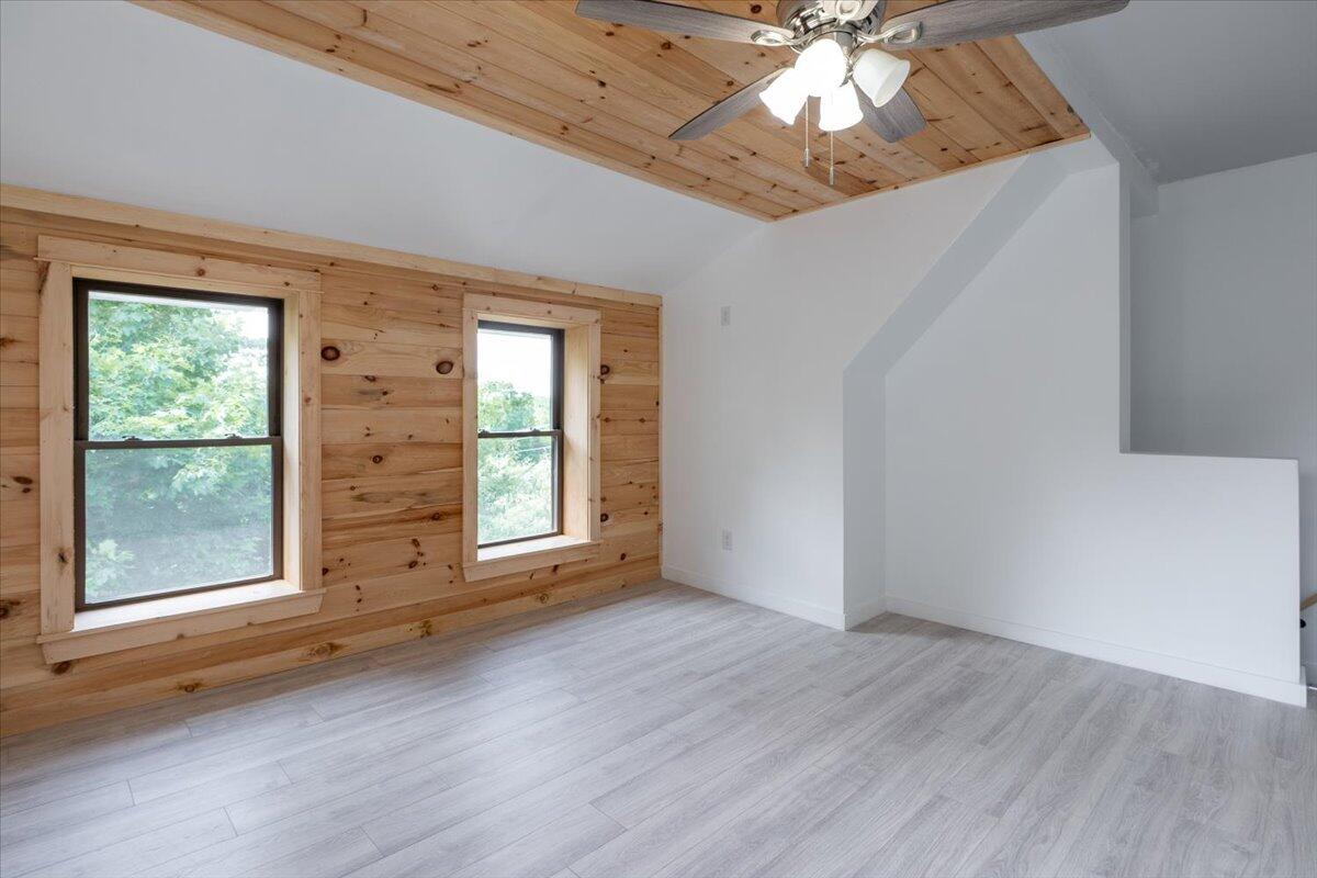 13 Liberty Road Washington ME 04574