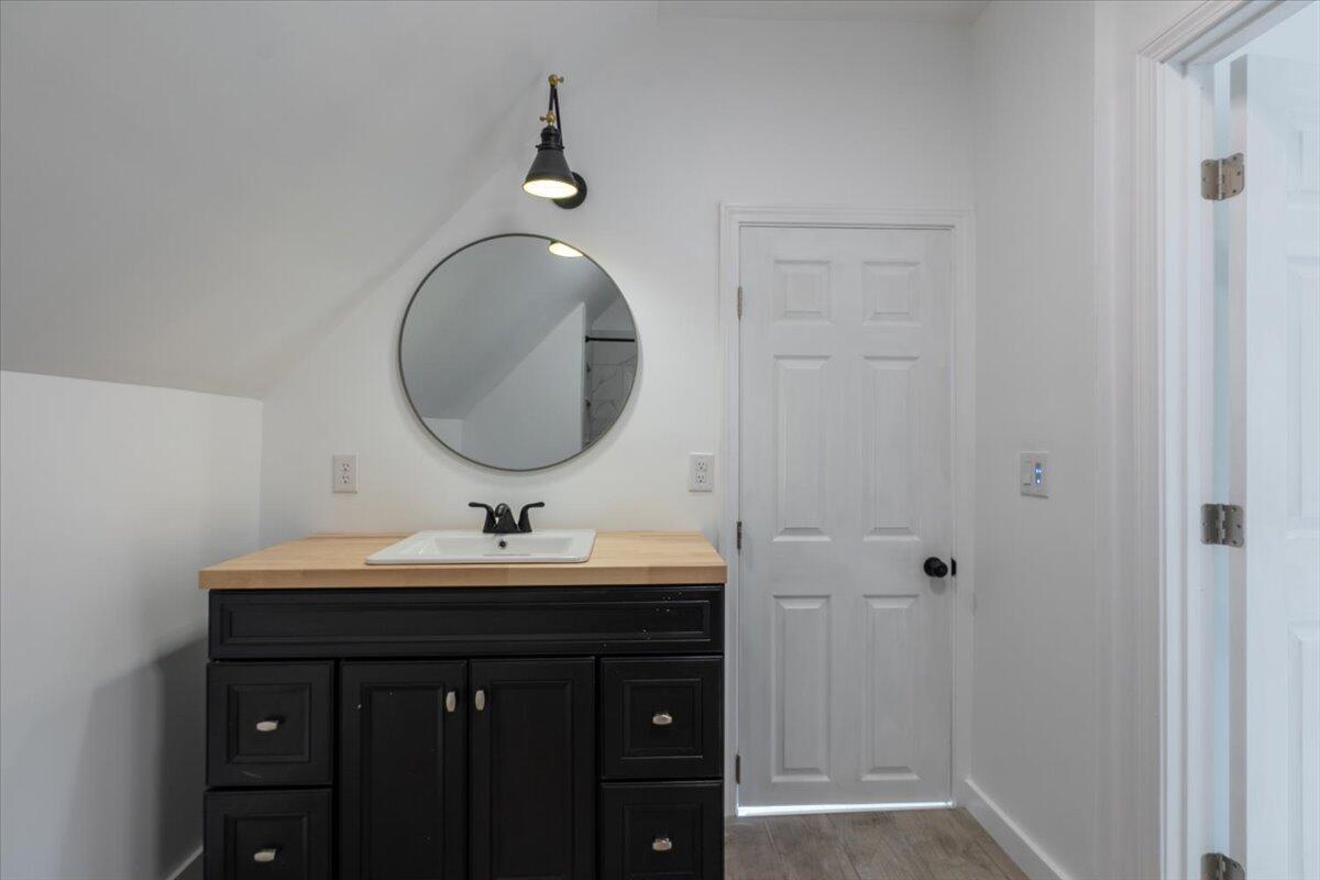 13 Liberty Road Washington ME 04574