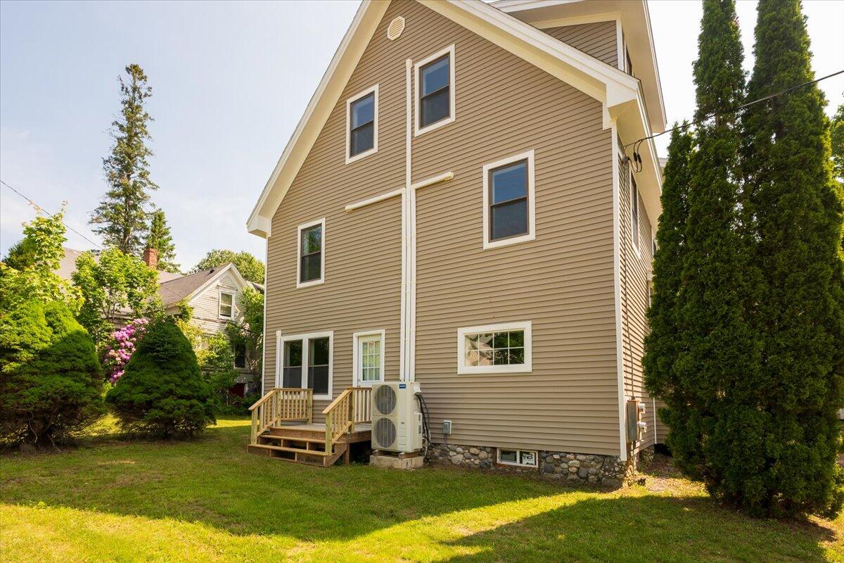 13 Liberty Road Washington ME 04574