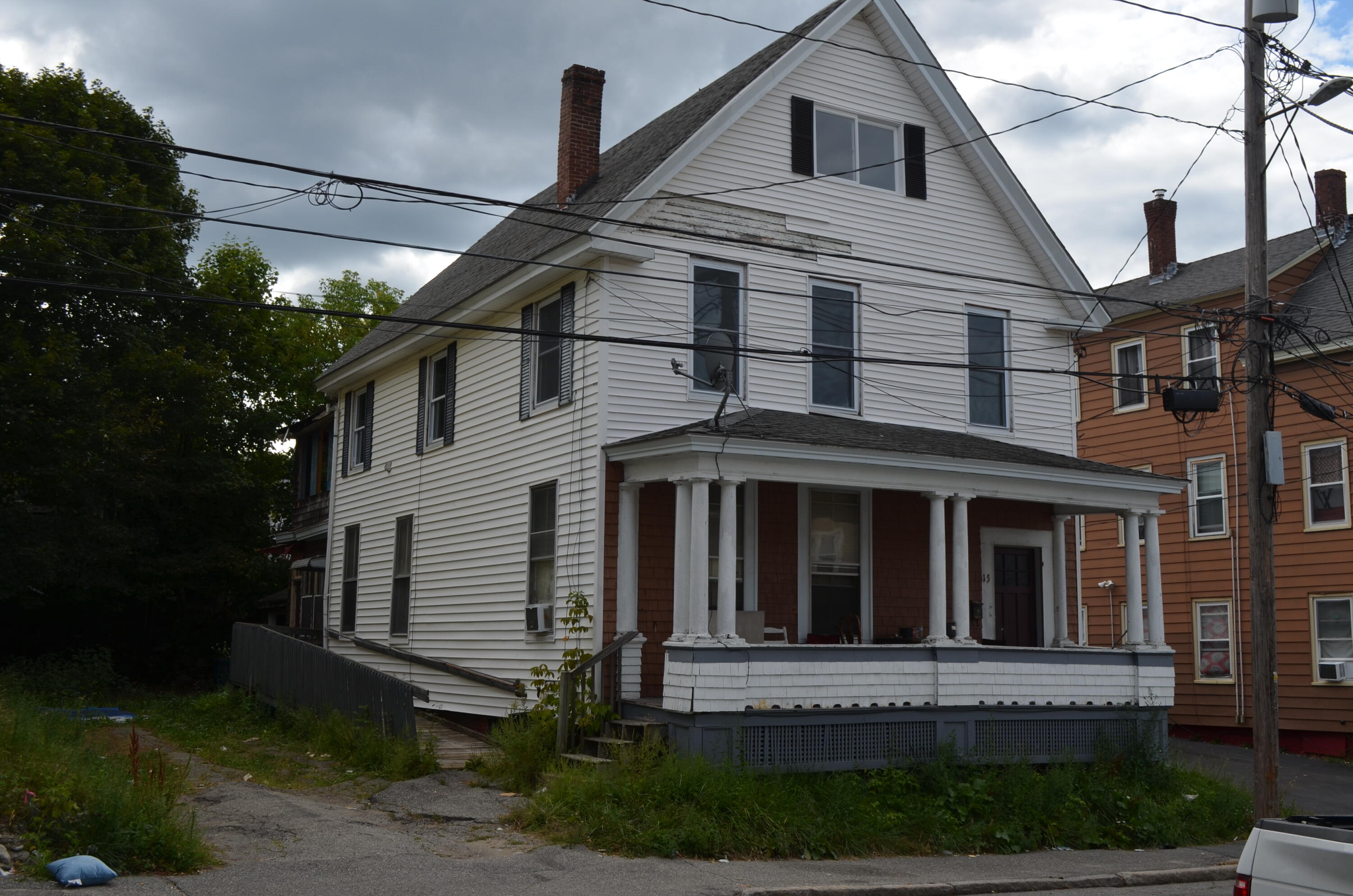 15 Howe Street Lewiston ME 04240
