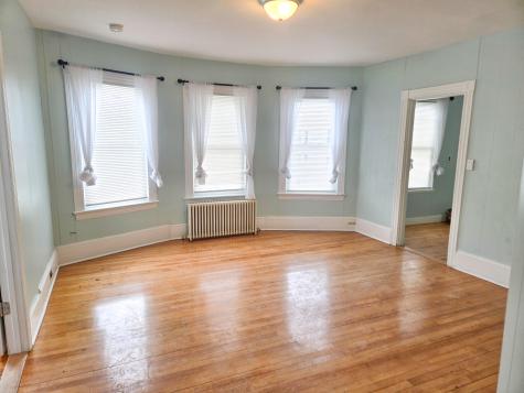 86 Fourth Street Auburn ME 04210