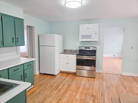 86 Fourth Street Auburn ME 04210