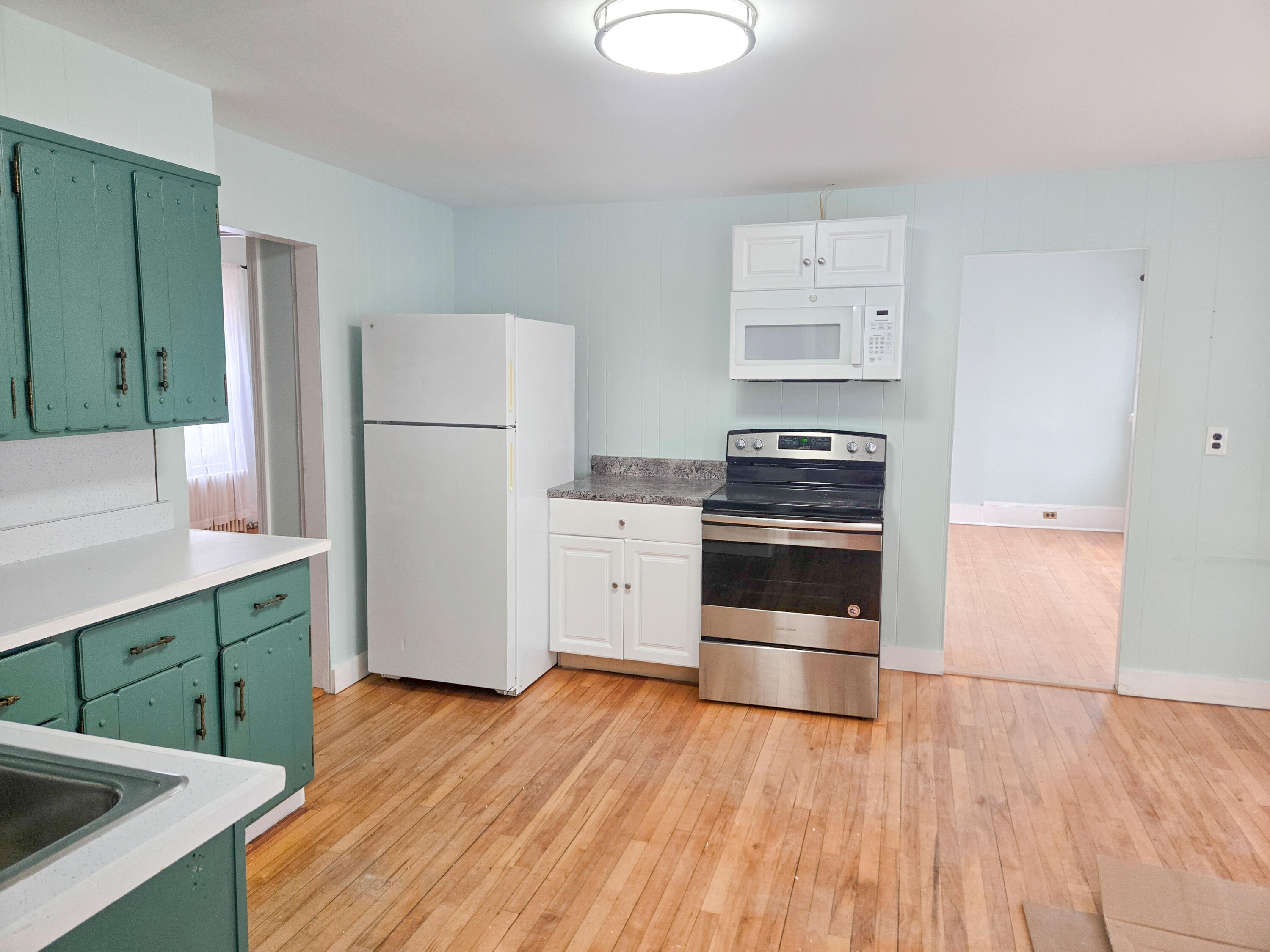 86 Fourth Street Auburn ME 04210