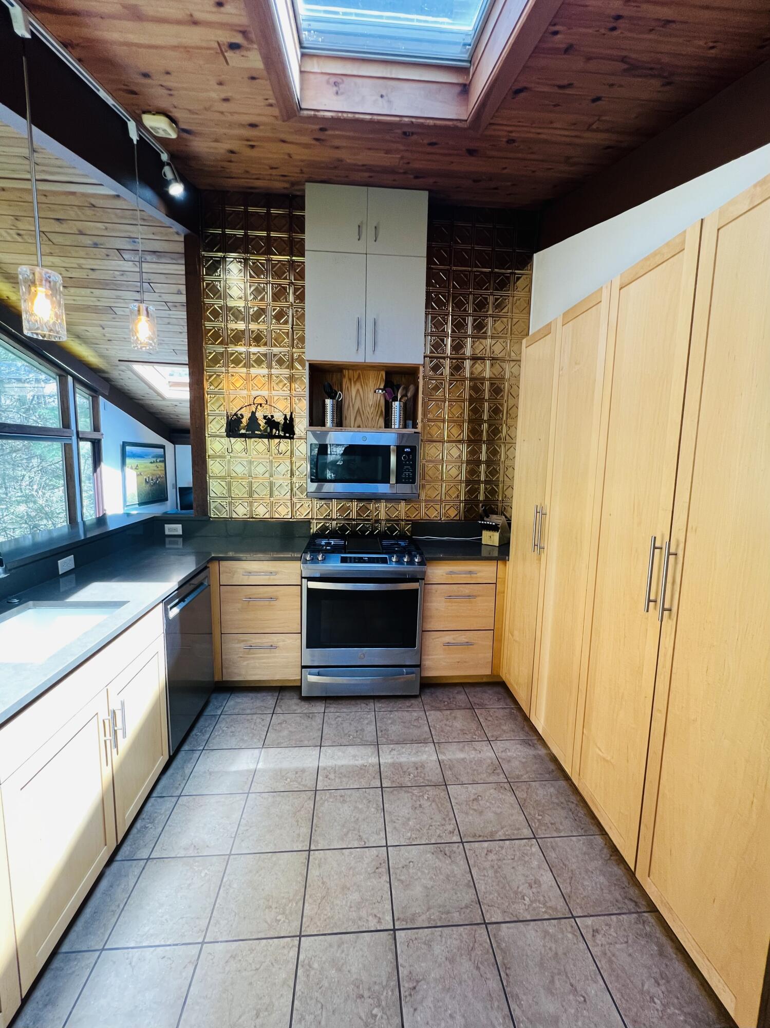 90 N Sedgwick Road Sedgwick ME 04676