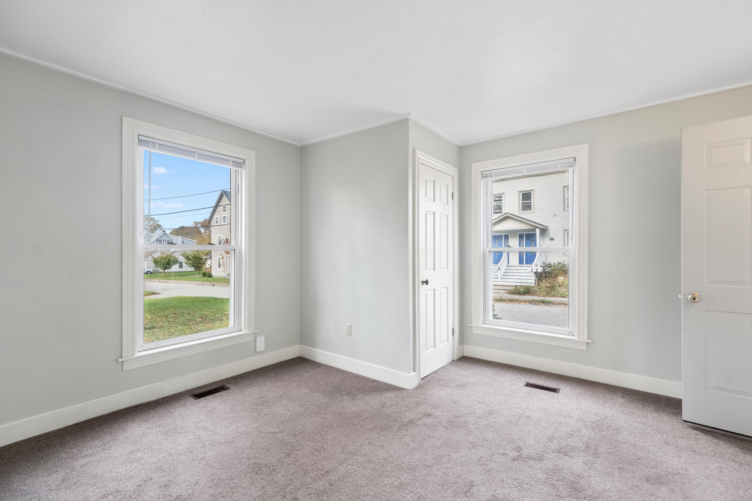 43 Brewster Street Rockland ME 04841