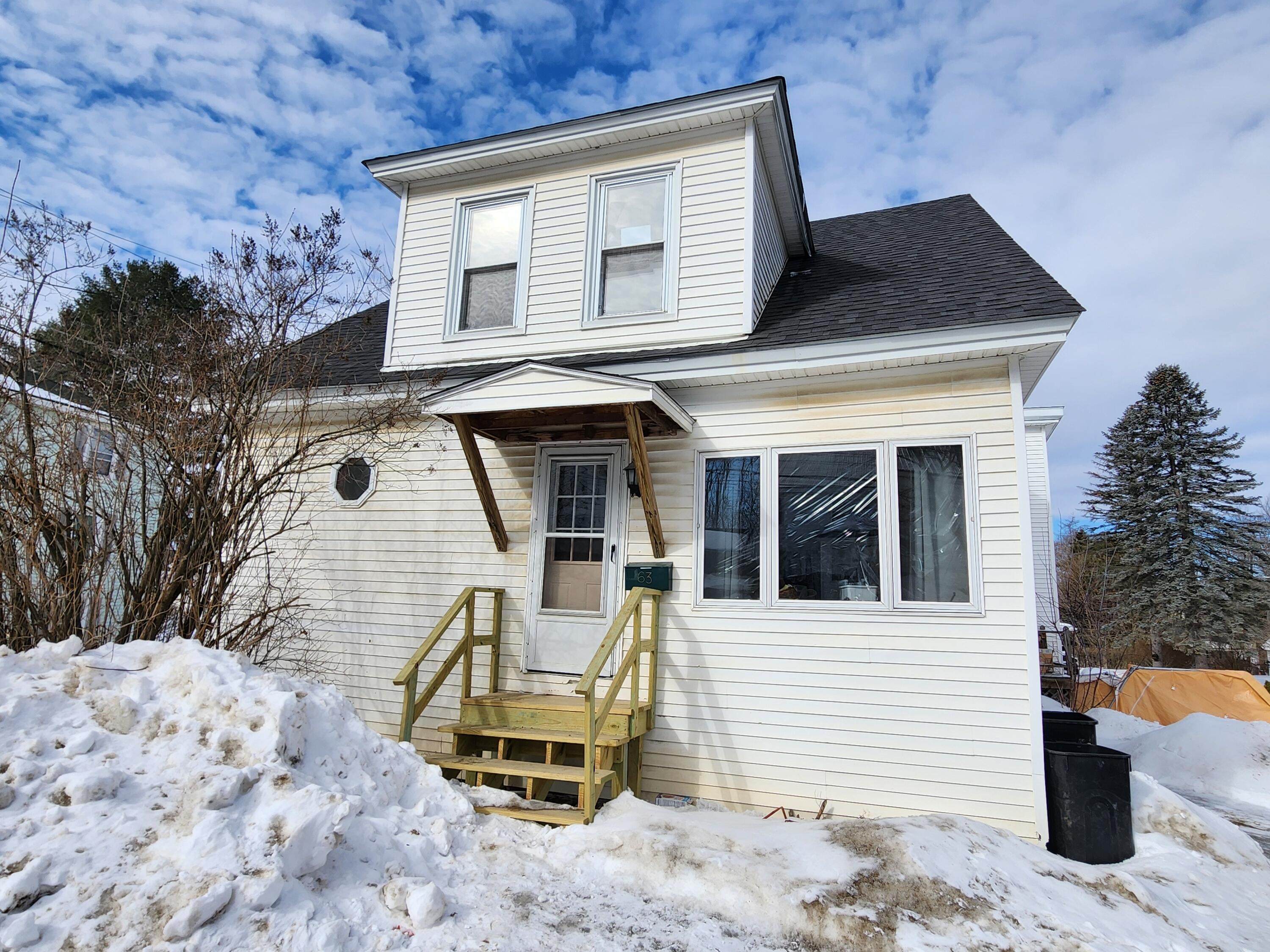 63 Summer Street Waterville ME 04901