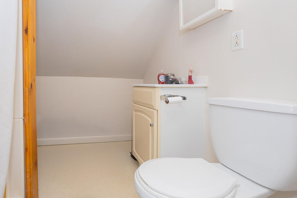 167-169 Perham Street Farmington ME 04938