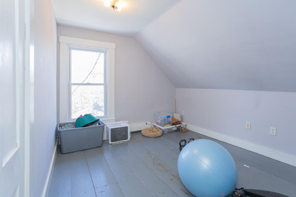 167-169 Perham Street Farmington ME 04938