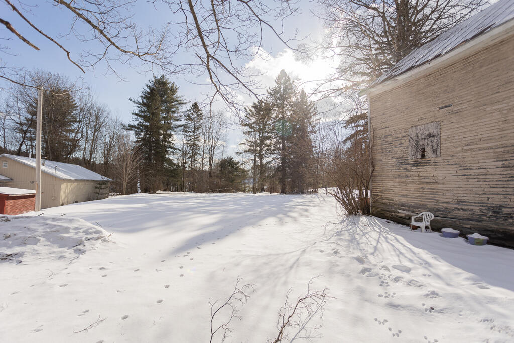 167-169 Perham Street Farmington ME 04938