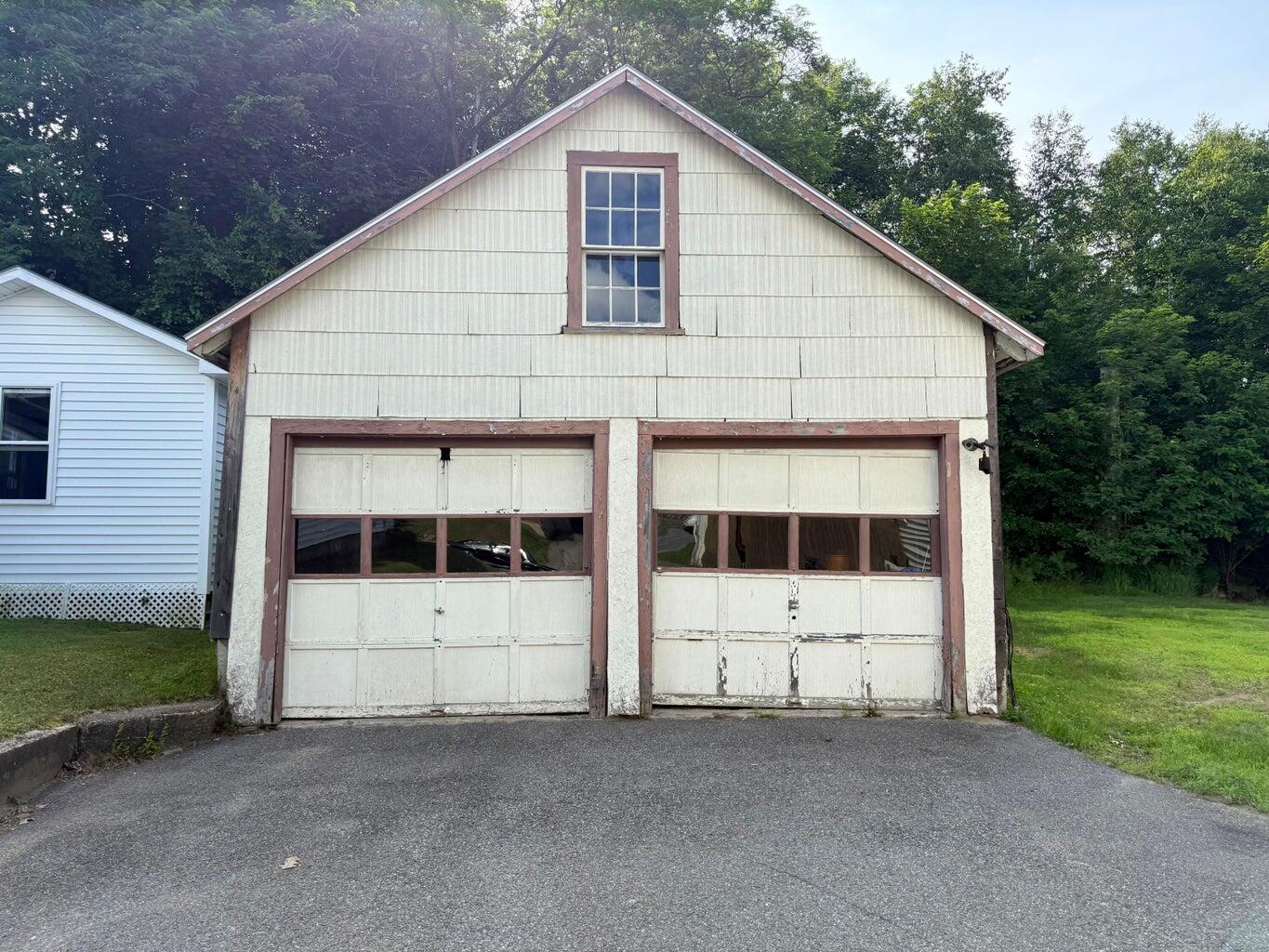 Millinocket ME 04462