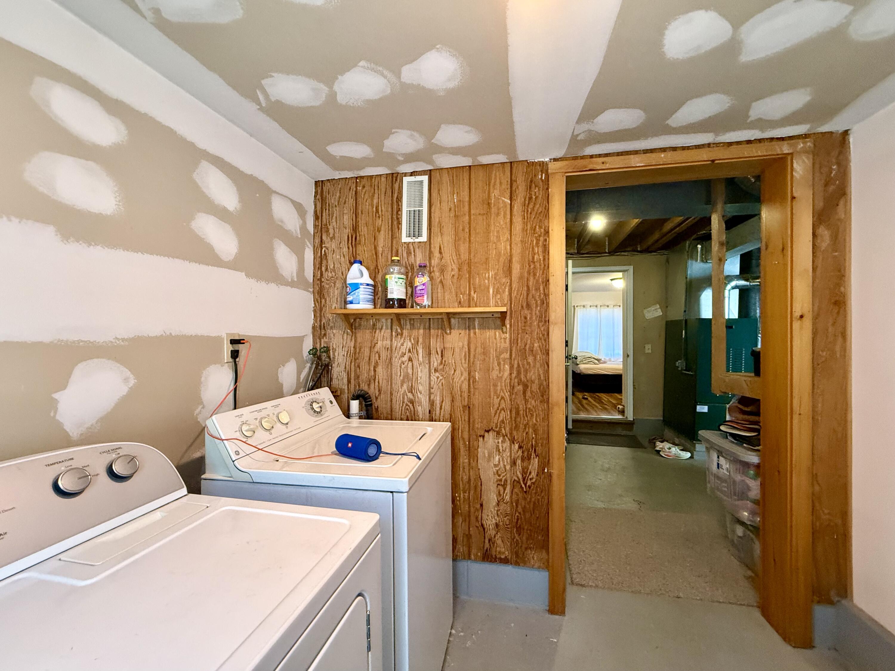 2293&2295 S Princeton Road Baileyville ME 04694
