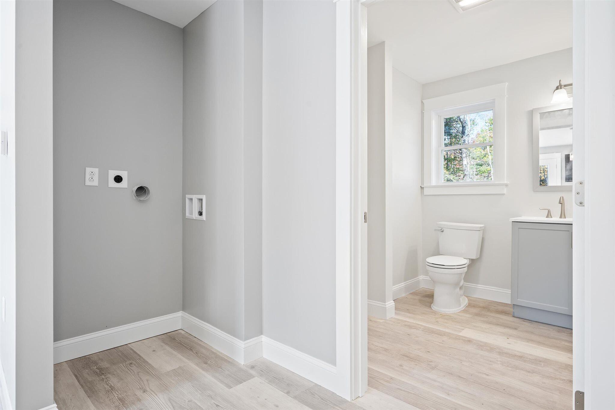 37 Lower Dedham Road Holden ME 04429