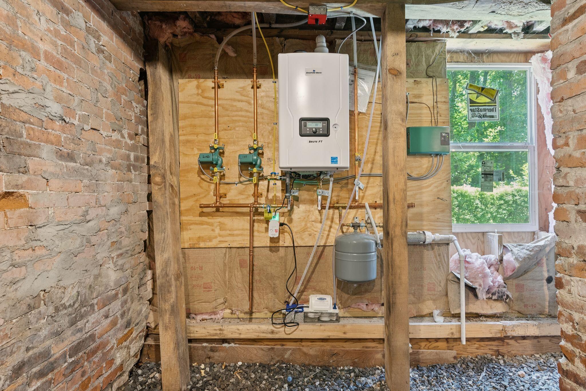 1097 Washington Street Bath ME 04530