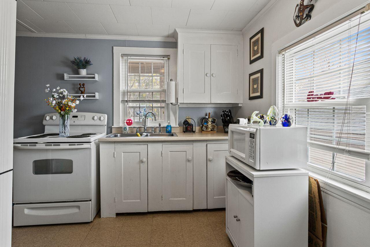 438-440 St. John Street Portland ME 04102