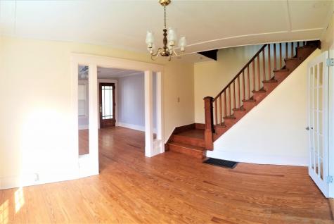 22 Newland Avenue Augusta ME 04330