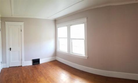 22 Newland Avenue Augusta ME 04330