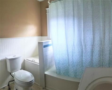 22 Newland Avenue Augusta ME 04330