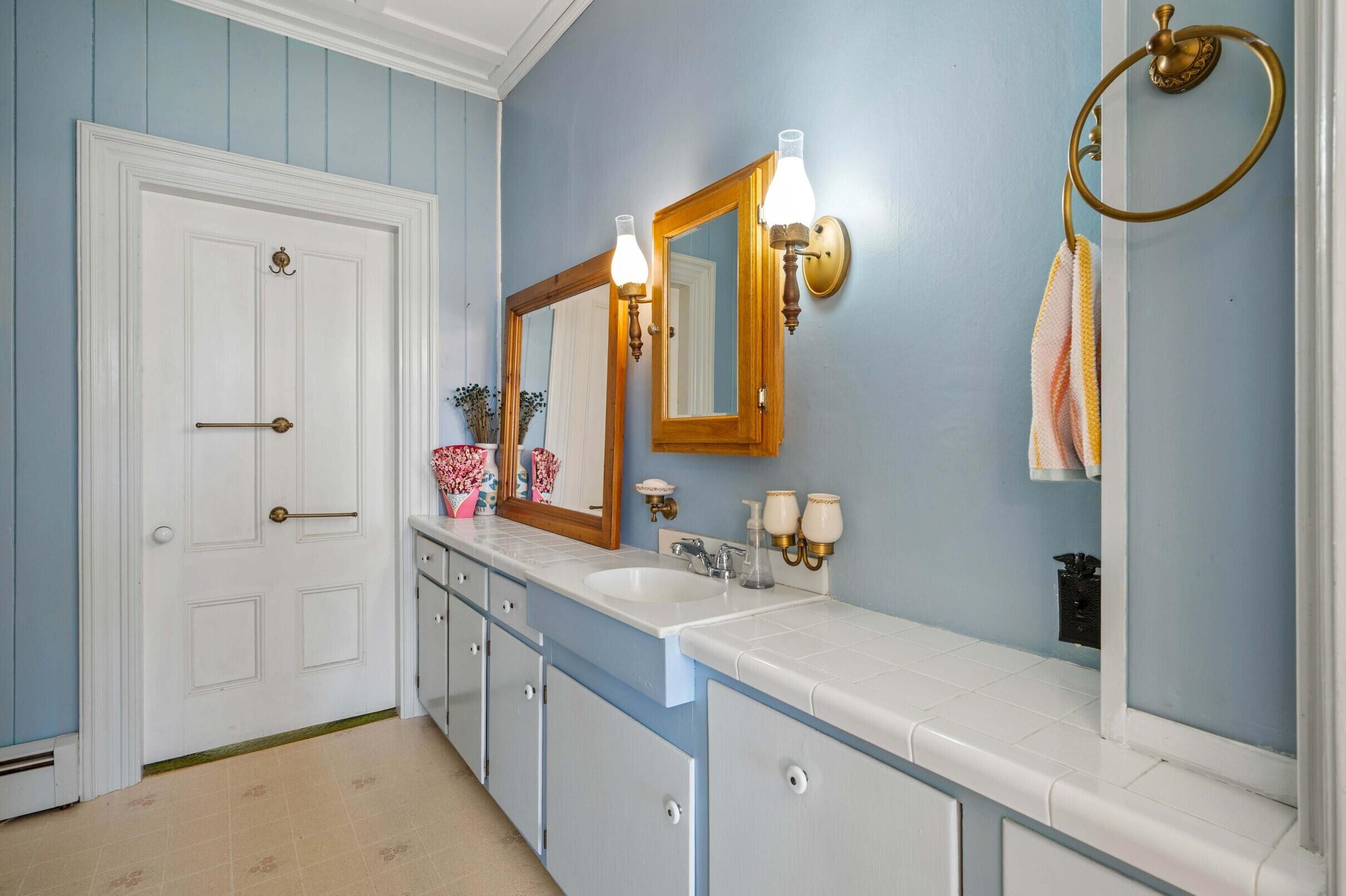 91 W River Road Waterville ME 04901