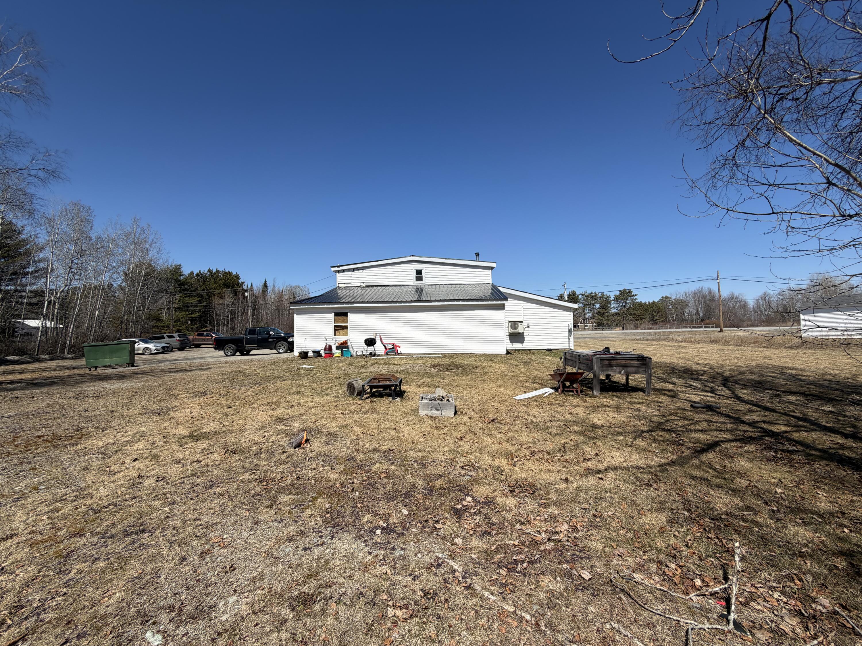 442 W Broadway Lincoln ME 04457