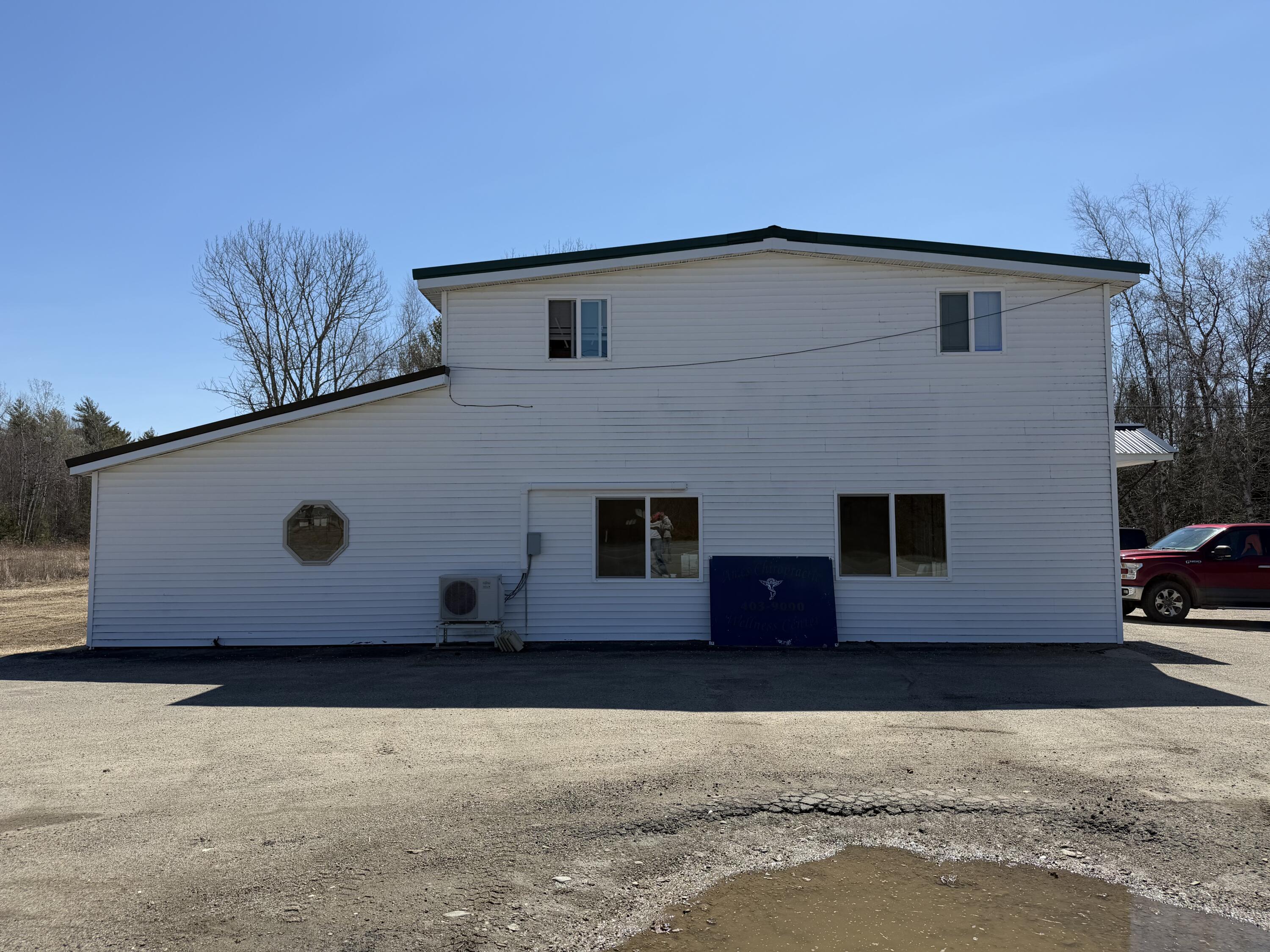 442 W Broadway Lincoln ME 04457