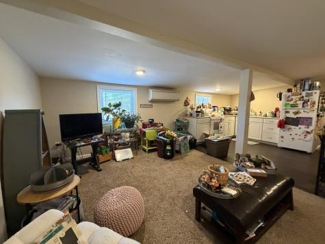 442 W Broadway Lincoln ME 04457