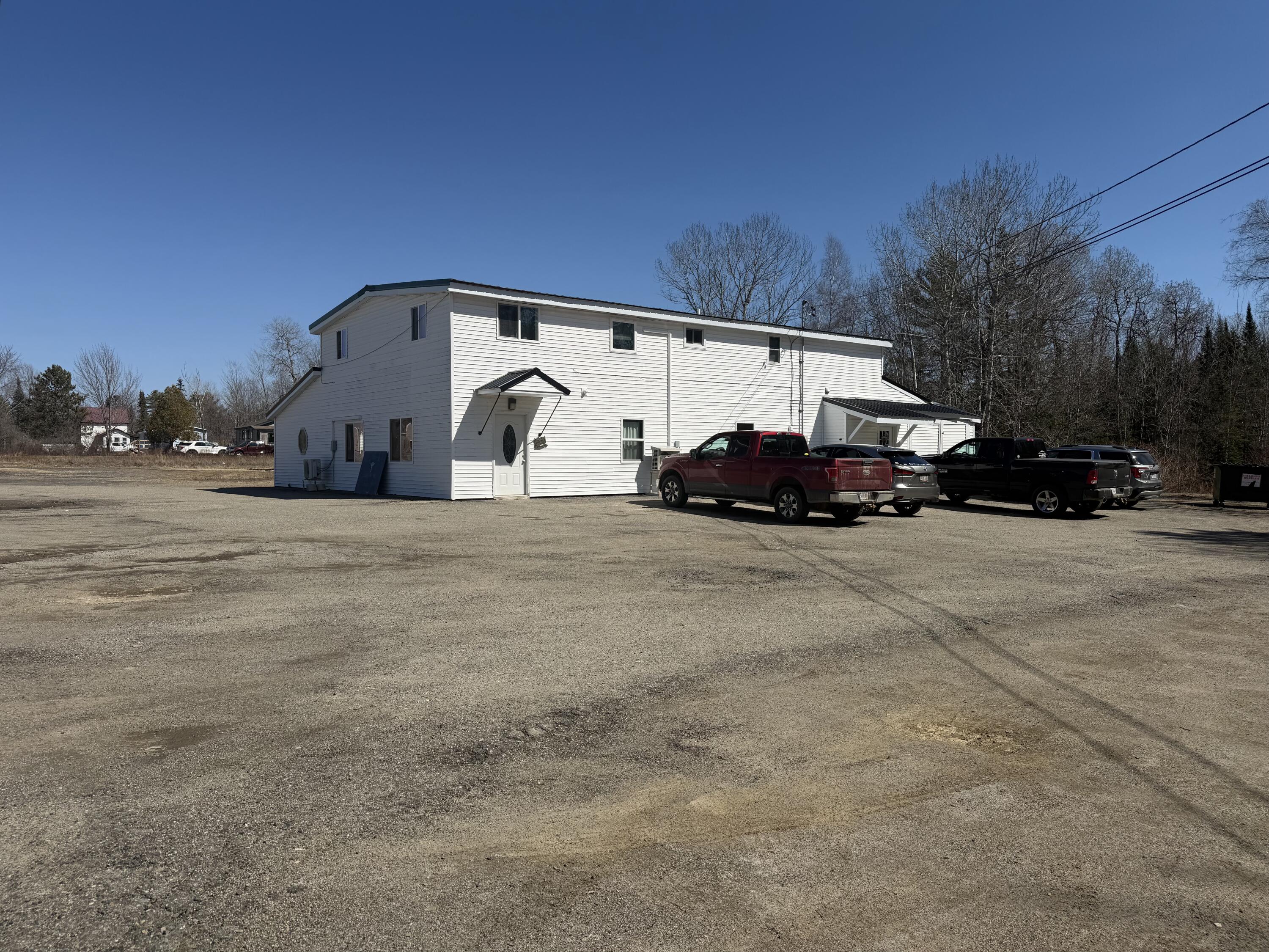 442 W Broadway Lincoln ME 04457